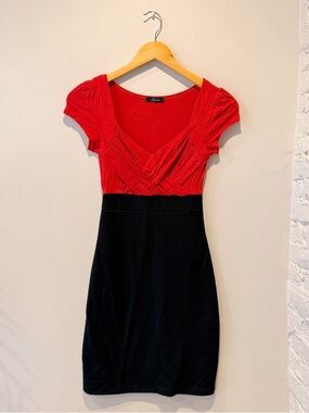 Soprano Black & Red Short Sleeve Mini Dress